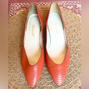 Vintage 80’s 9 West orange low heeled shoes